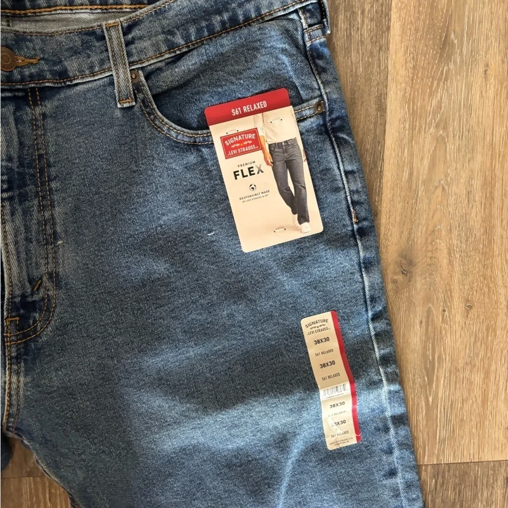 Men's Levi’s S61 Relaxed Blue Jeans Sz 38X30 NWT